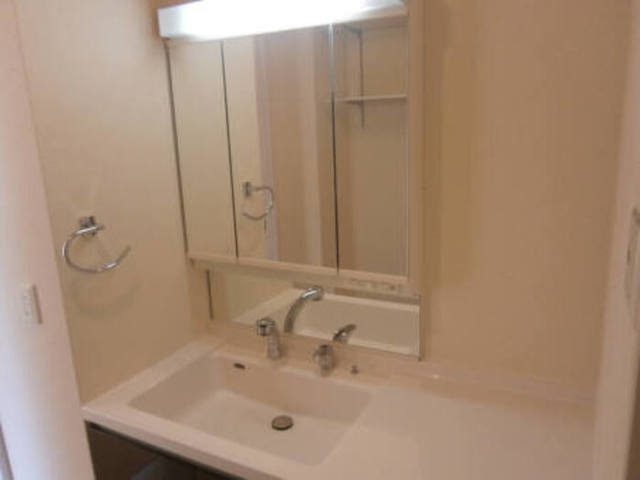 洗面設備　同仕様