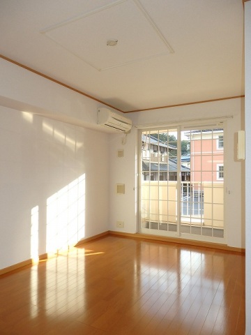 居室・リビング　写真は別のお部屋です。※現況を優先※現況を優先ください