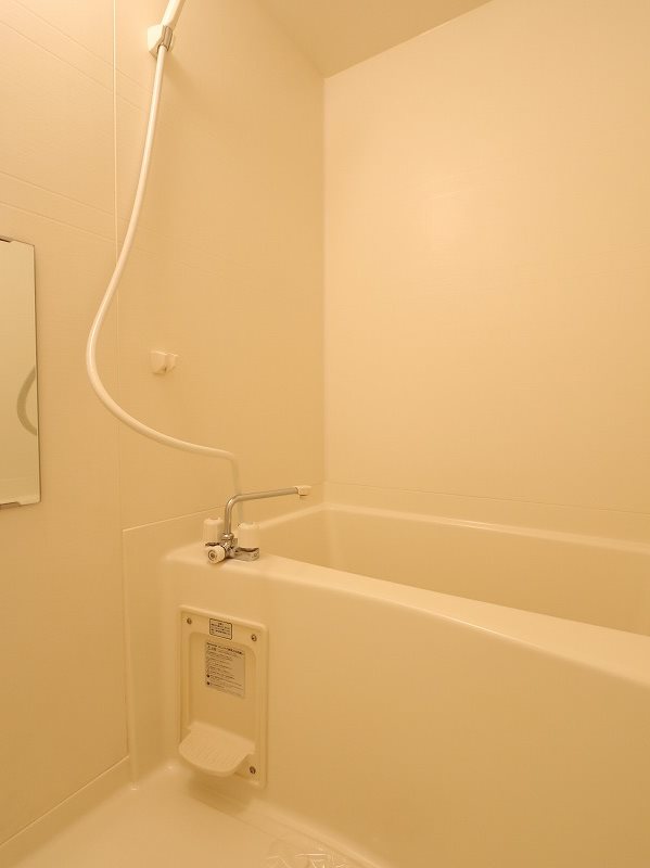 バス・シャワールーム　同型タイプの為、現状を優先致します。