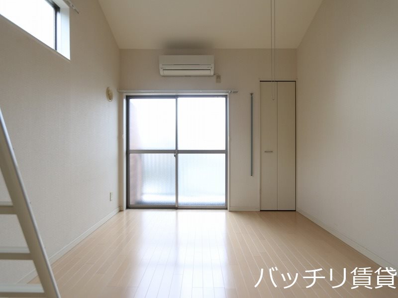 バルコニー　同型タイプの為、現状を優先致します。