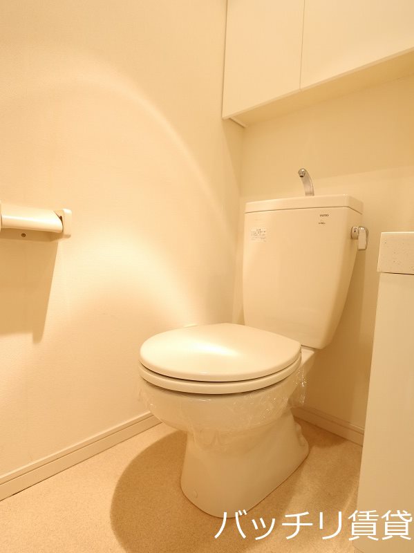 トイレ　同型タイプの為、現状を優先致します。