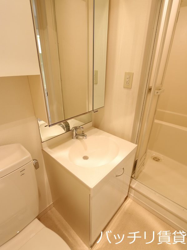 洗面設備　同型タイプの為、現状を優先致します。