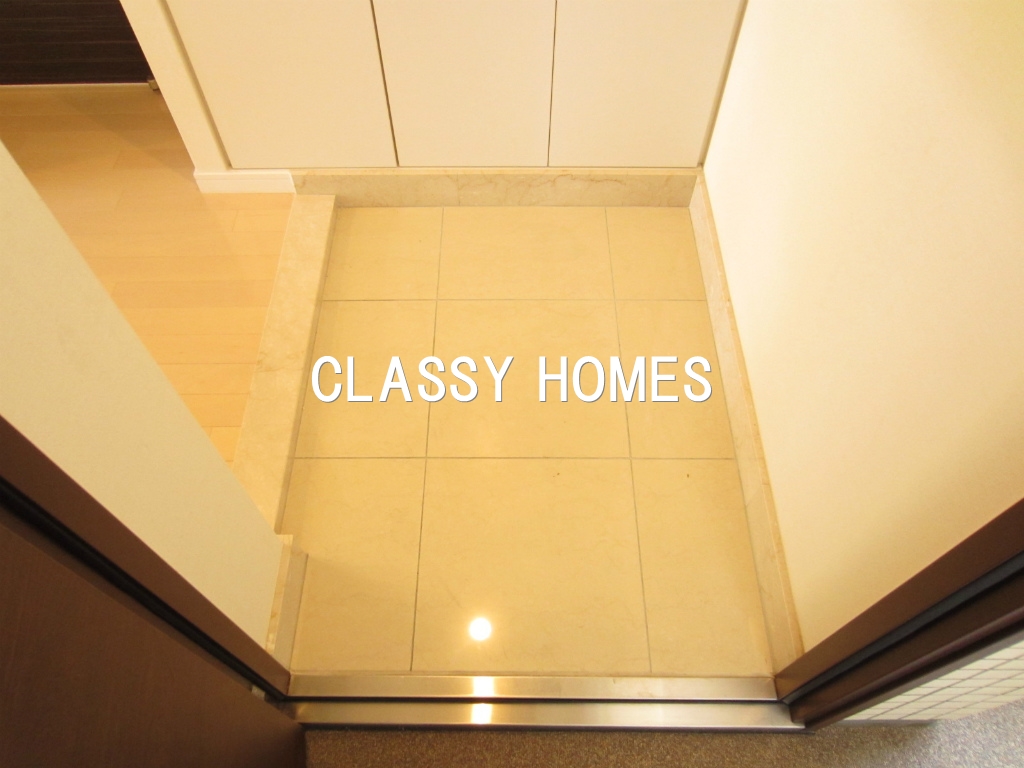 玄関　2008年竣工　オーキッドレジデンス品川：玄関