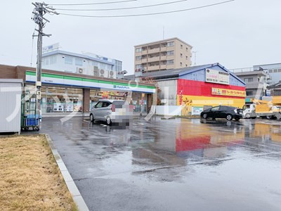 コンビニ　ファミリーマート 守山大牧町店（コンビニ）まで1008m