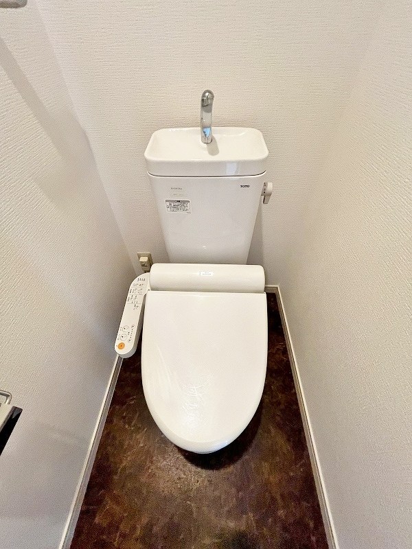 トイレ　★温水洗浄便座トイレ★