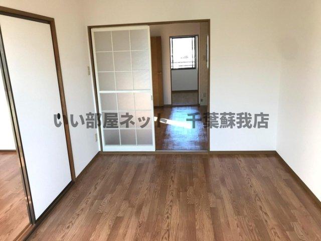 居室・リビング　きれいな洋室です