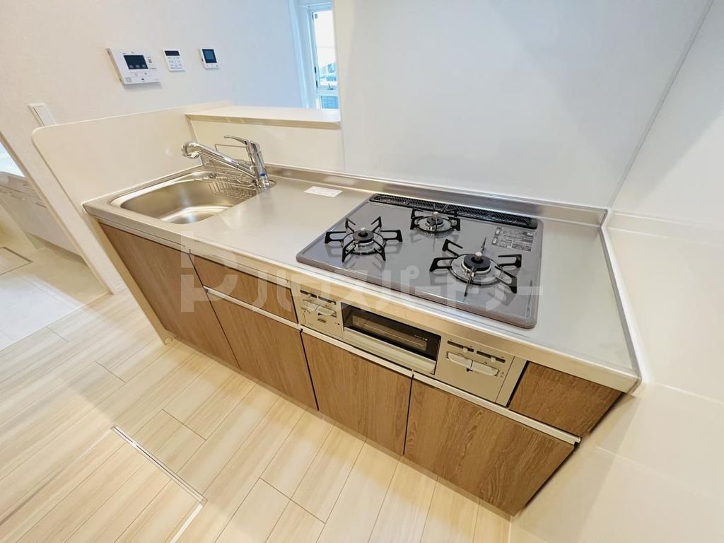 キッチン　同社施工同型タイプの参考写真