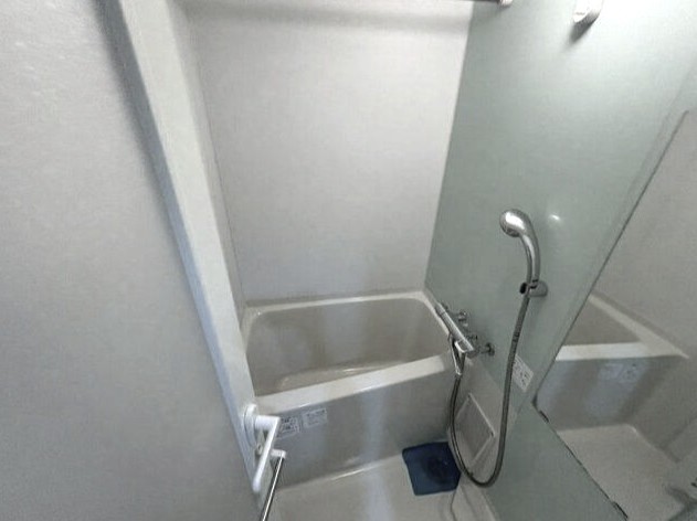 バス・シャワールーム　風呂