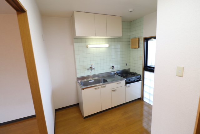 居室・リビング　キッチン