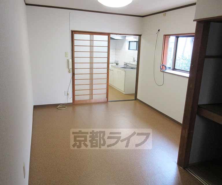 居室・リビング　リノベーションされて綺麗になりました・