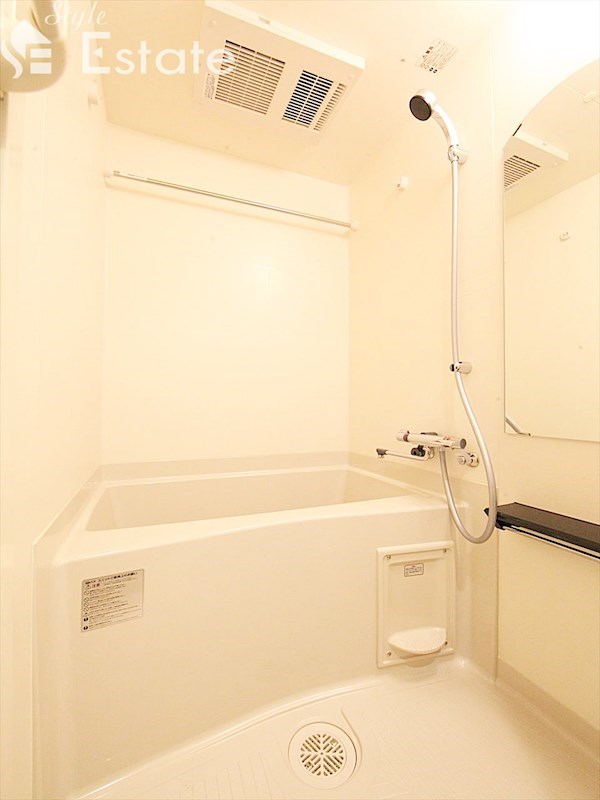 バス・シャワールーム　バスルーム