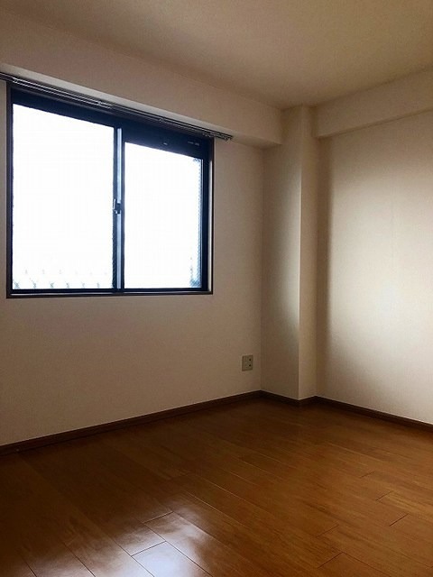 その他部屋・スペース　洋室2部屋、和室1部屋です。