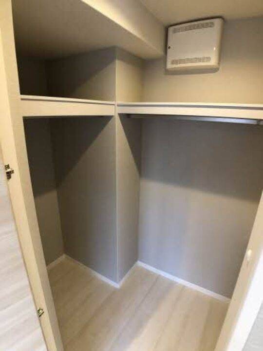 収納　ウォークインクローゼット
