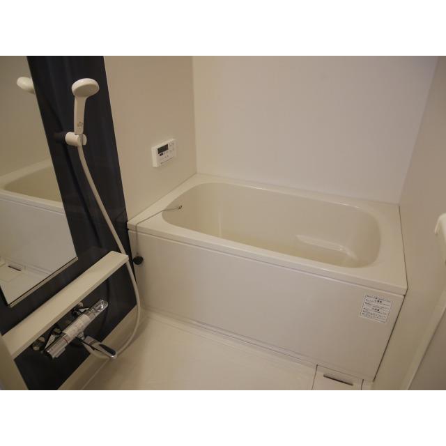 バス・シャワールーム　バスルーム