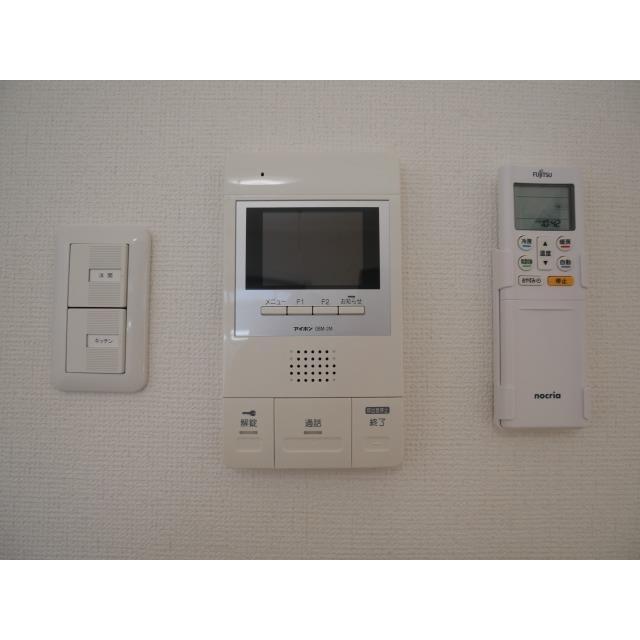 セキュリティ　モニター付インターホン