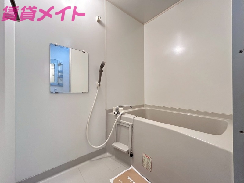 バス・シャワールーム　別部屋参考写真です