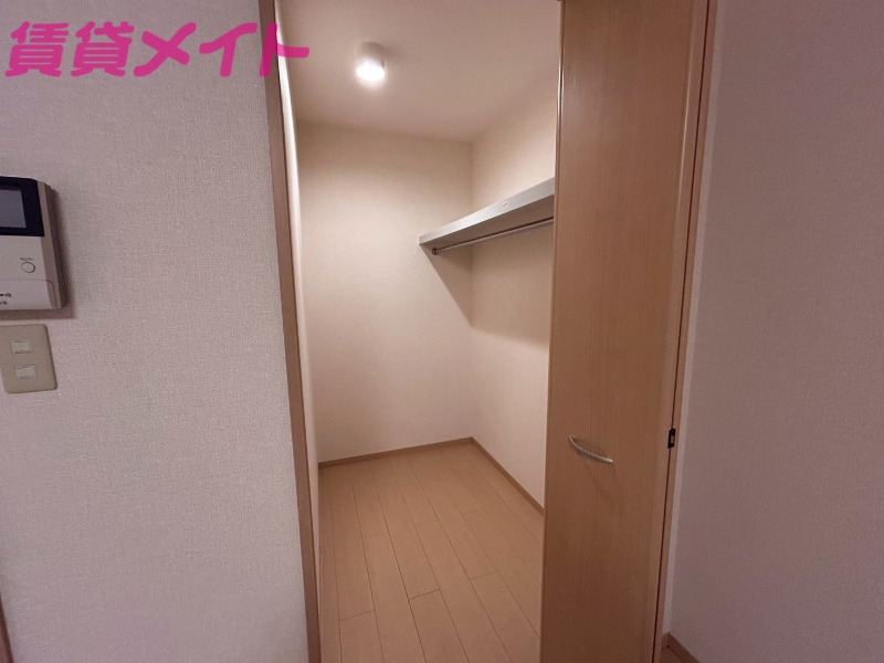 収納　別部屋参考写真です