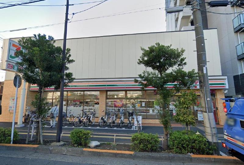 コンビニ　セブンイレブン（コンビニ）まで160m