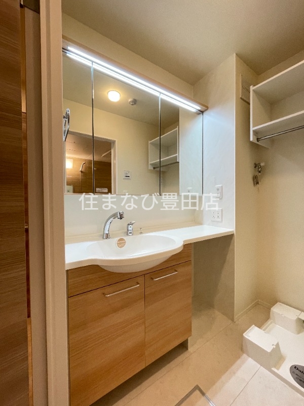 洗面設備　同型別部屋写真