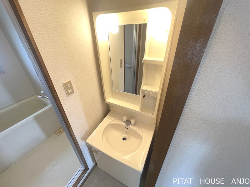 洗面設備　参考写真３０３