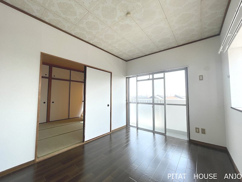 居室・リビング　参考写真３０３