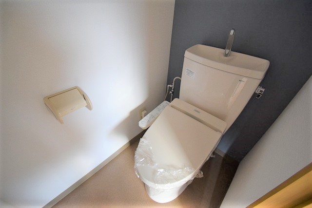 トイレ　反転タイプ