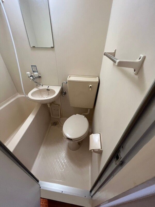 バス・シャワールーム　洗面