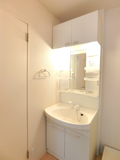 洗面設備　★便利な独立洗面台★