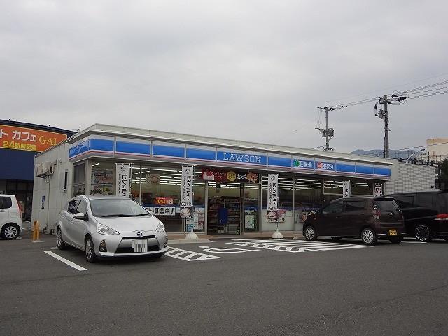 コンビニ　ローソン／小嶺インター店（コンビニ）まで530m