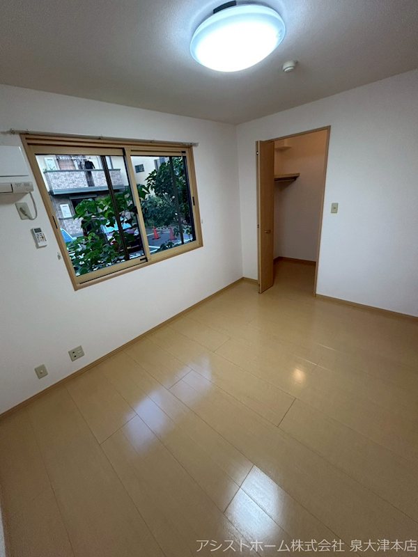 その他部屋・スペース　窓があり日差しの入るお部屋です