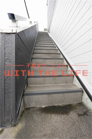 エントランス　毎日通るエントランスはこのようになっています