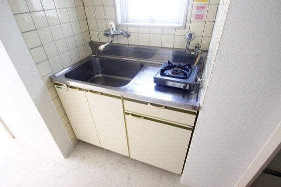 キッチン　※別部屋の写真です