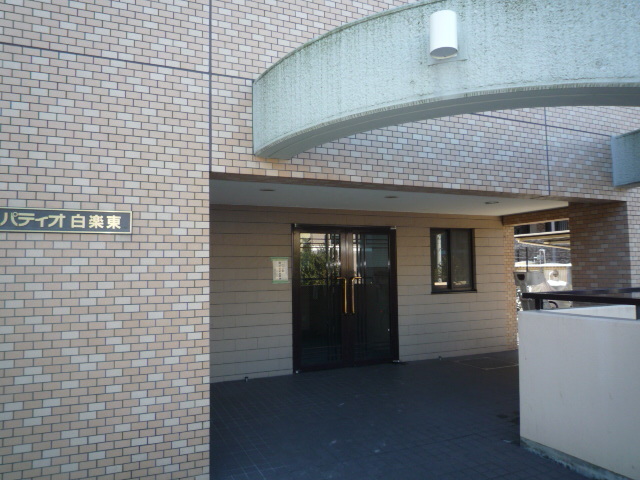 エントランス　オートロック付きのエントランス