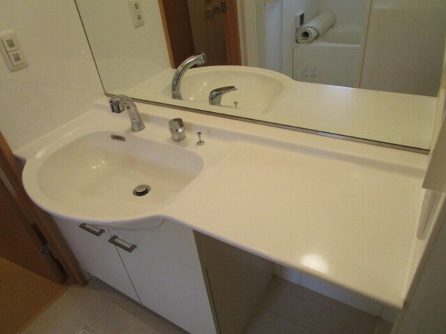 洗面設備　洗髪洗面化粧台