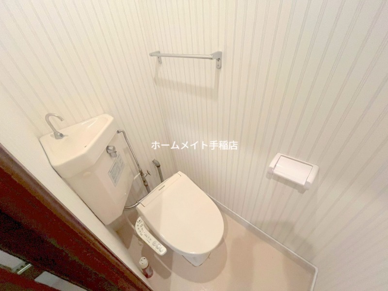 トイレ　温水洗浄暖房便座です！