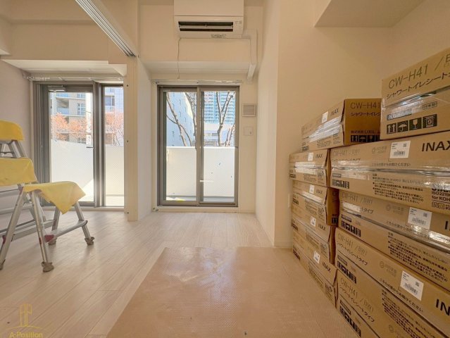 居室・リビング　セレニテ東梅田アリエ