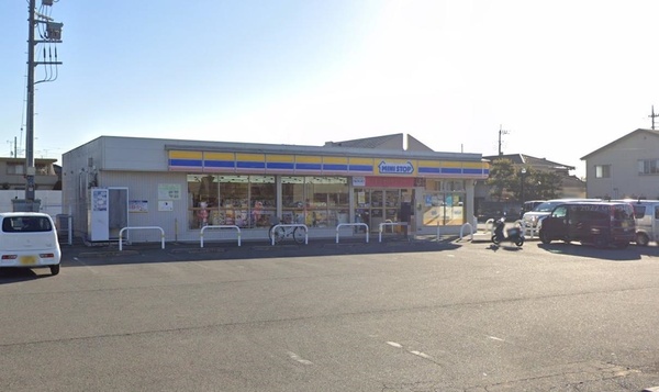 コンビニ　ミニストップ春日部藤の花店（コンビニ）まで701m