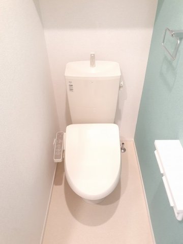 トイレ　清潔感のあるトイレです