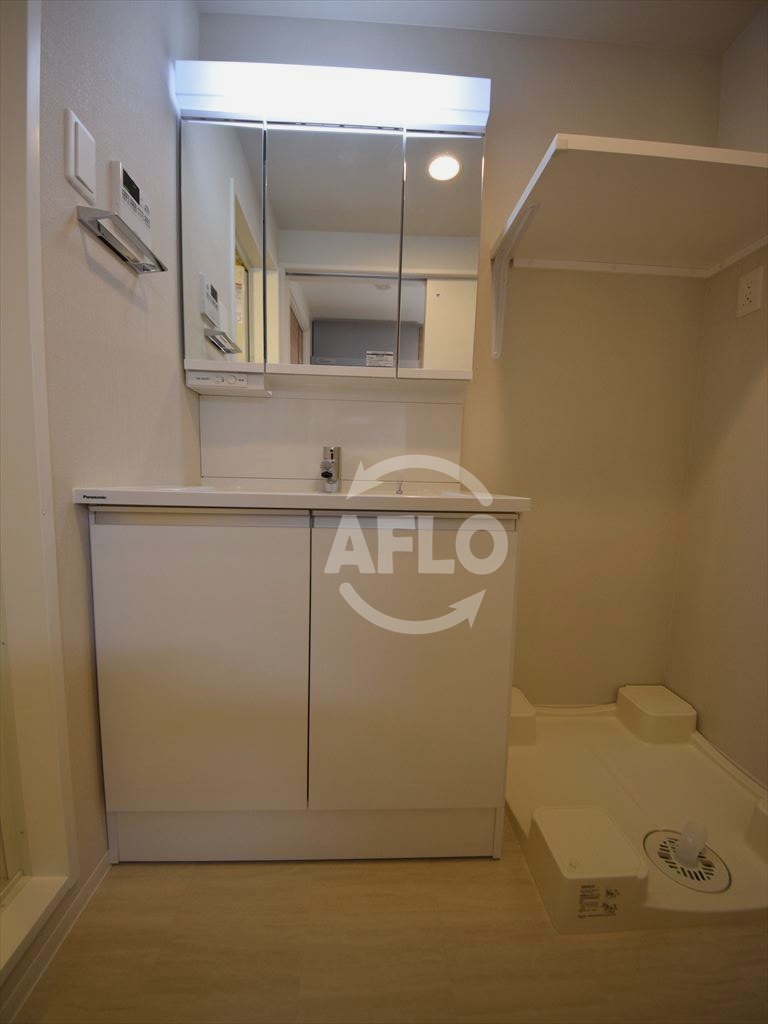 洗面設備　アーバネックス北堀江　独立洗面化粧台