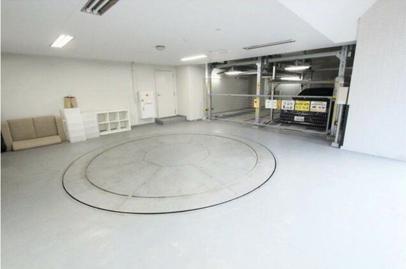 駐車場　駐車場