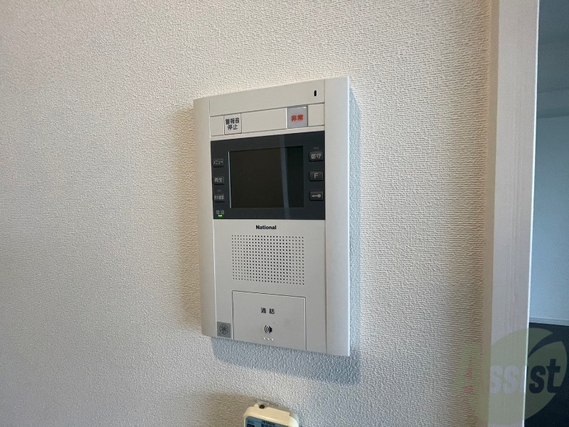セキュリティ　インターホンは通話ができるので急な訪問があっても安心です。