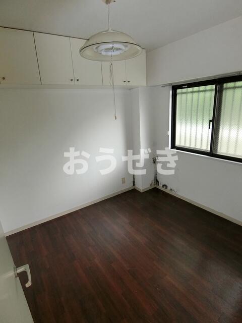 居室・リビング　?