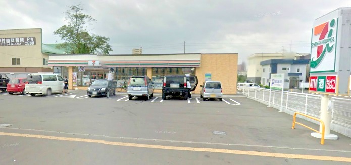 コンビニ　セブンイレブン札幌栄通16丁目店（コンビニ）まで452m