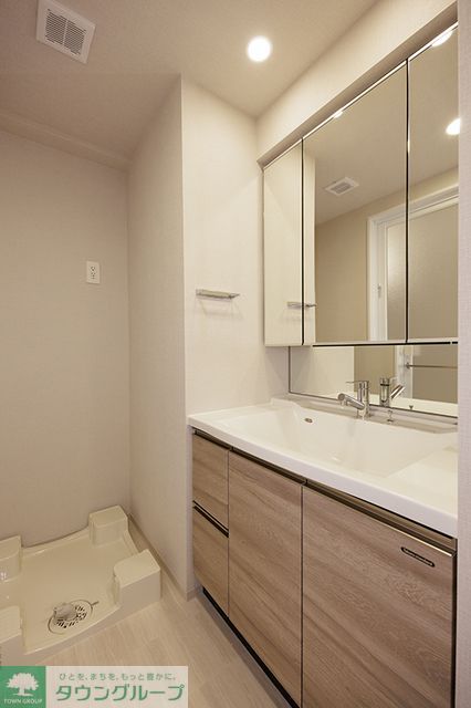 洗面設備　※写真は同タイプ住戸です。