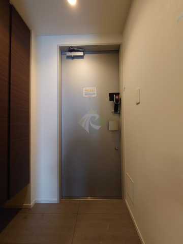 玄関　パークハビオ渋谷