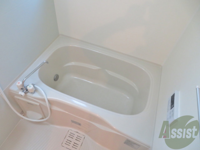 バス・シャワールーム　追焚機能付きでいつでも湯舟に浸かることができてありがたい！