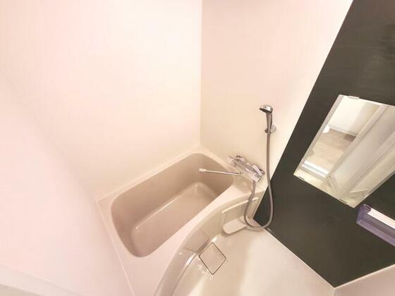 バス・シャワールーム　※別部屋の参考写真となります。