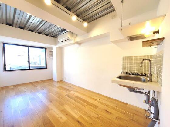 居室・リビング　※別部屋の参考写真となります。