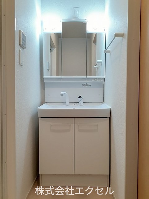 洗面設備　独立洗面台です。