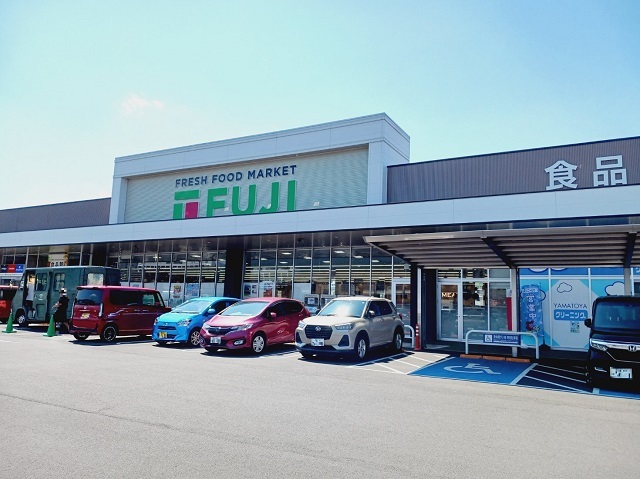 その他　フジ志津川店様まで600m